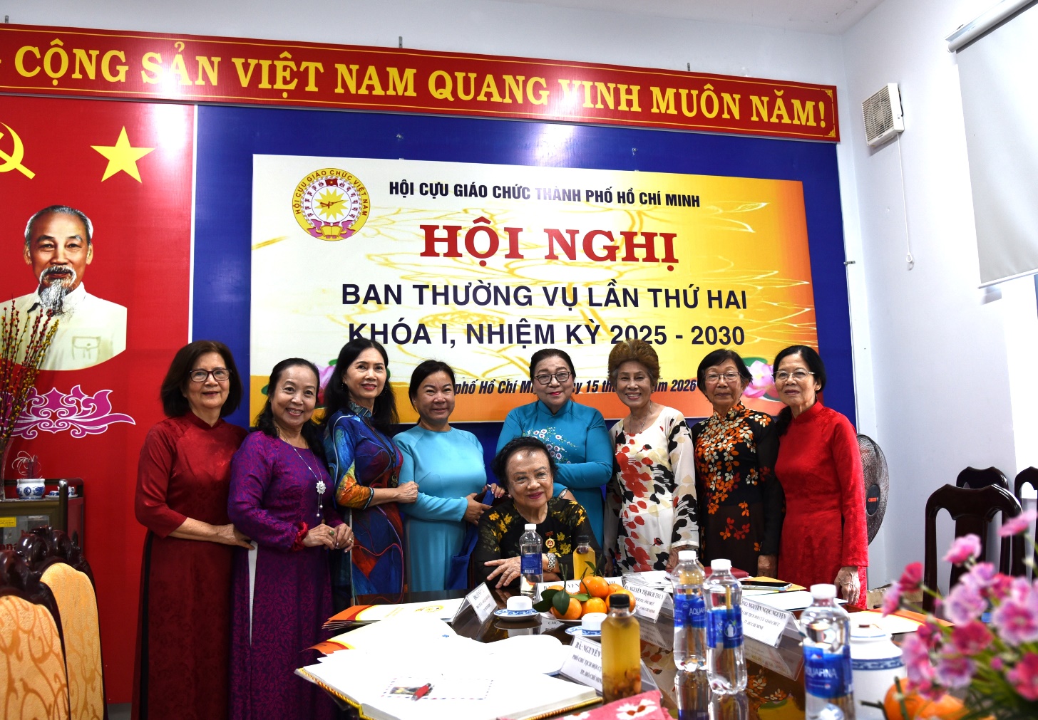 HỘI NGHỊ BAN THƯỜNG VỤ LẦN II