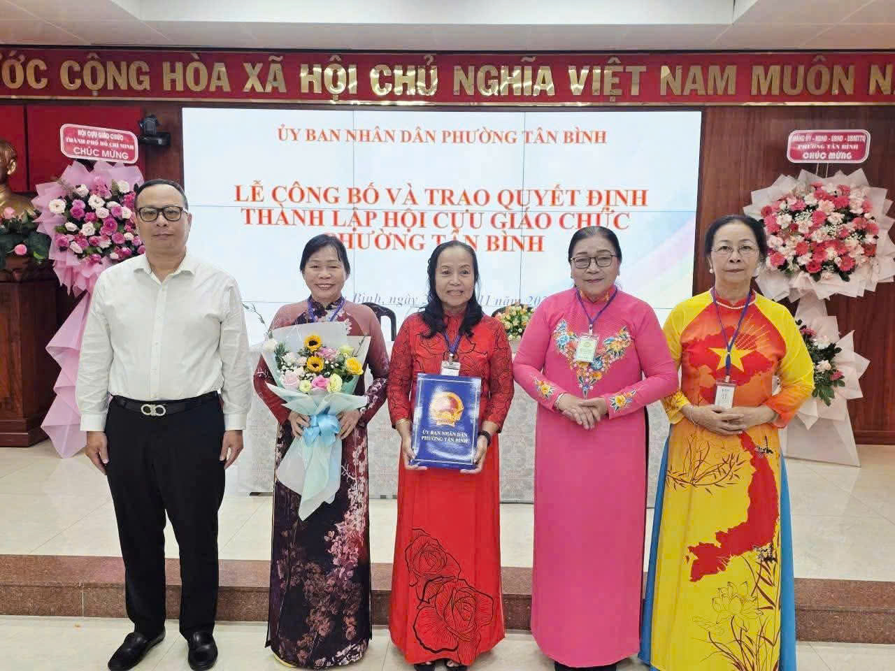 HÌNH ẢNH HOẠT ĐỘNG HỘI CỰU GIÁO CHỨC PHƯỜNG TÂN BÌNH