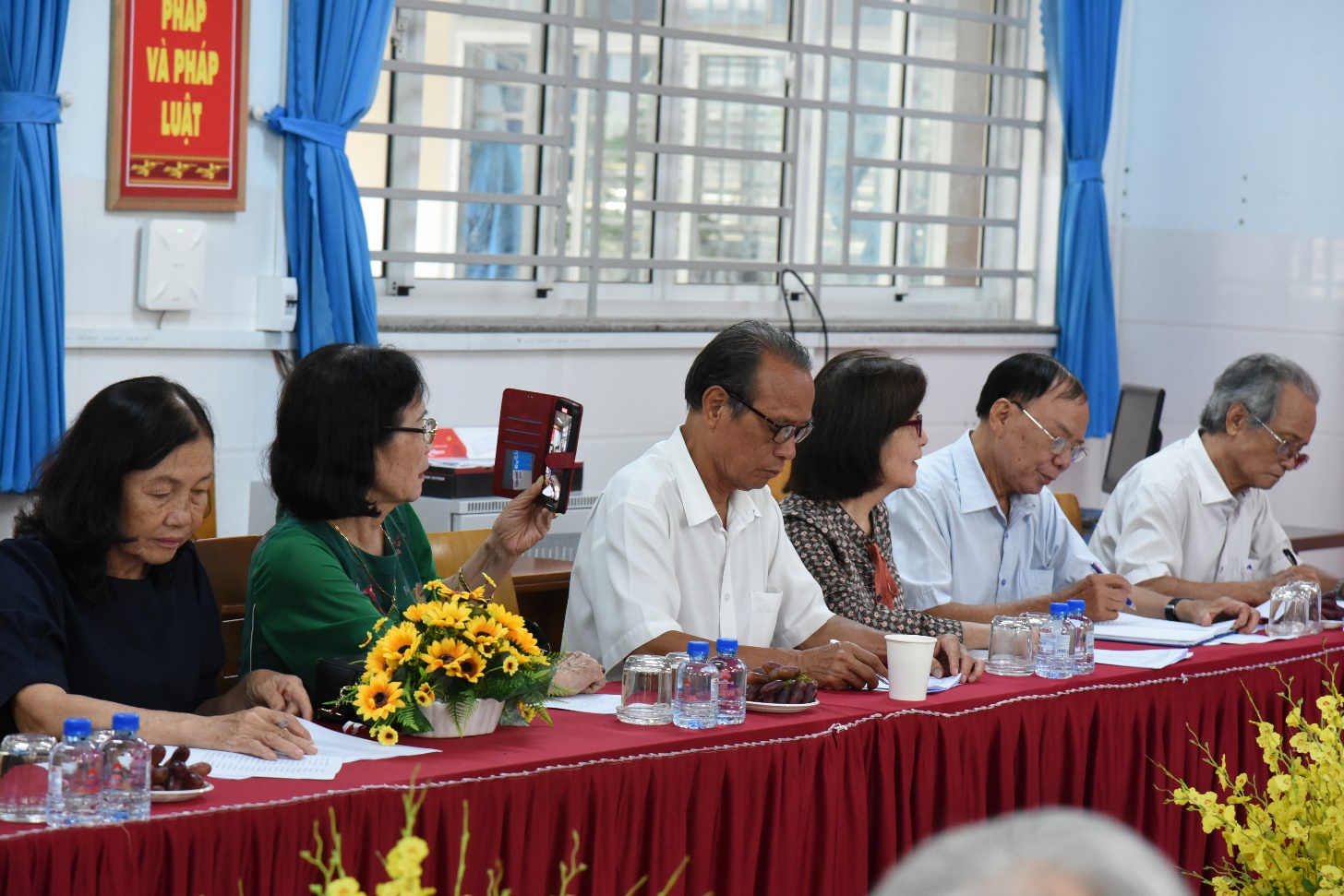 HỘI NGHỊ BAN THƯỜNG VỤ HỘI CỰU GIÁO CHỨC TẠI DĨ AN