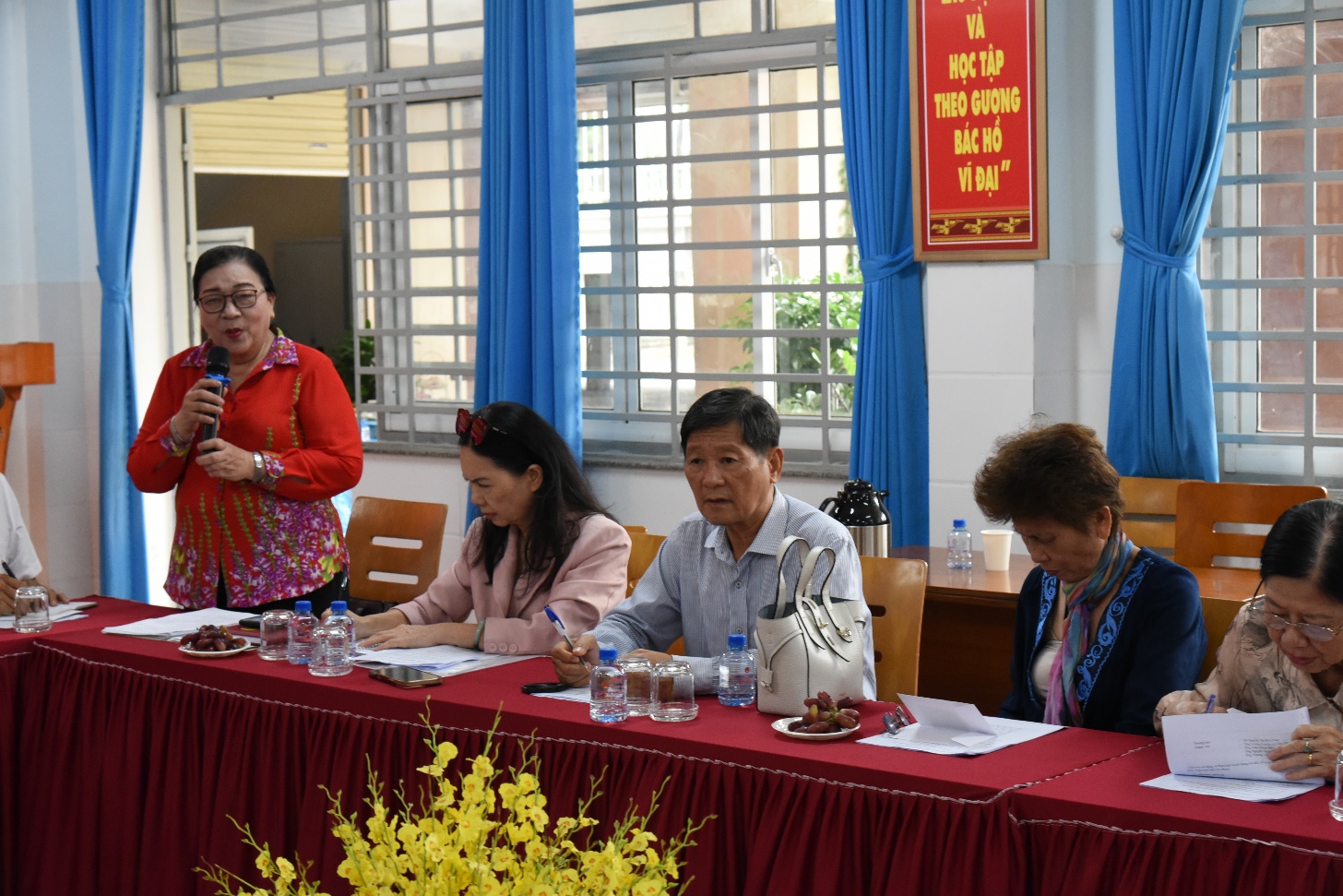 HỘI NGHỊ BAN THƯỜNG VỤ HỘI CỰU GIÁO CHỨC TẠI DĨ AN