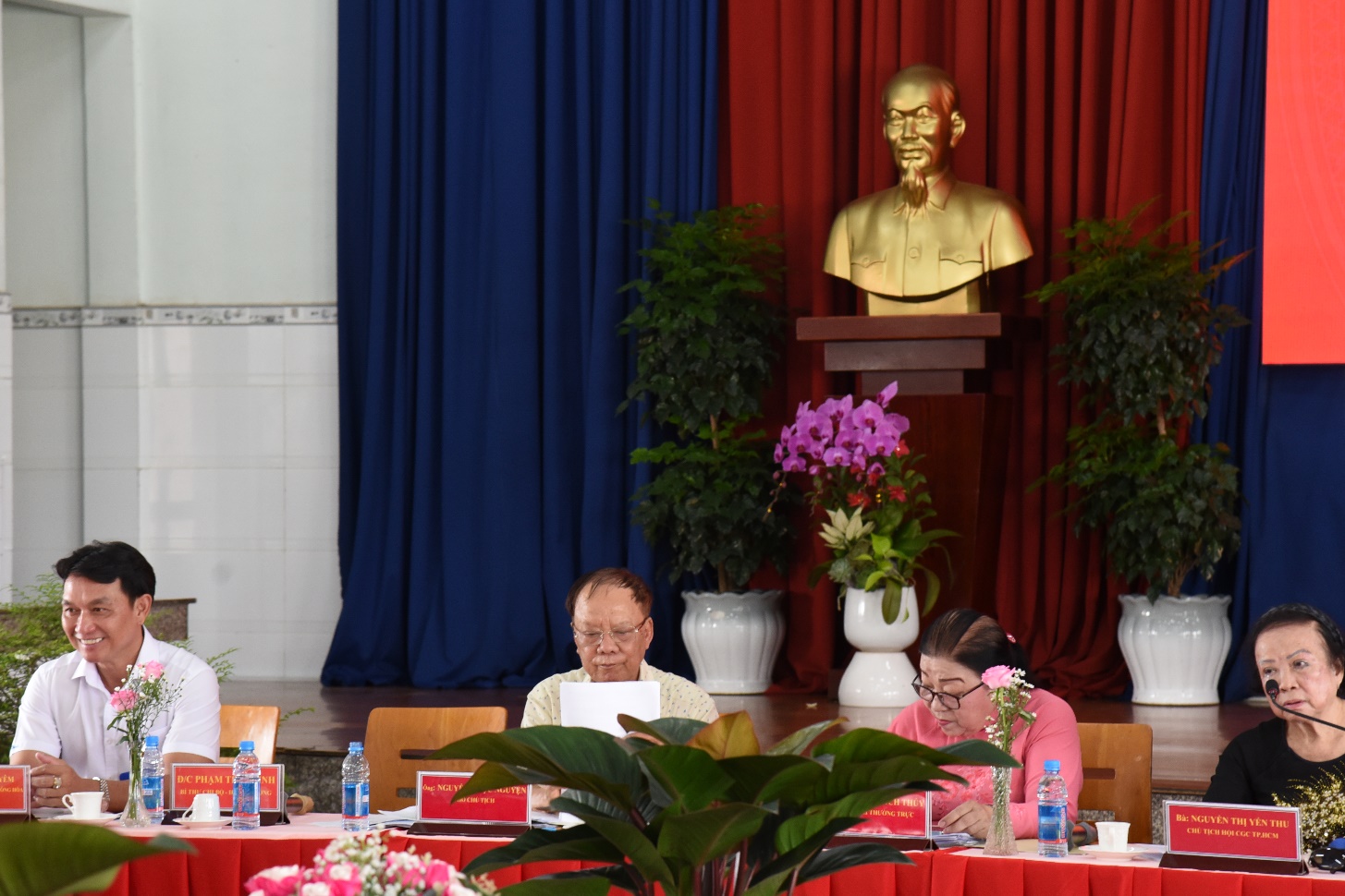 HỘI NGHỊ BAN CHẤP HÀNH HỘI CỰU GIÁO CHỨC THÀNH PHỐ HỒ CHÍ MINH LẦN 2