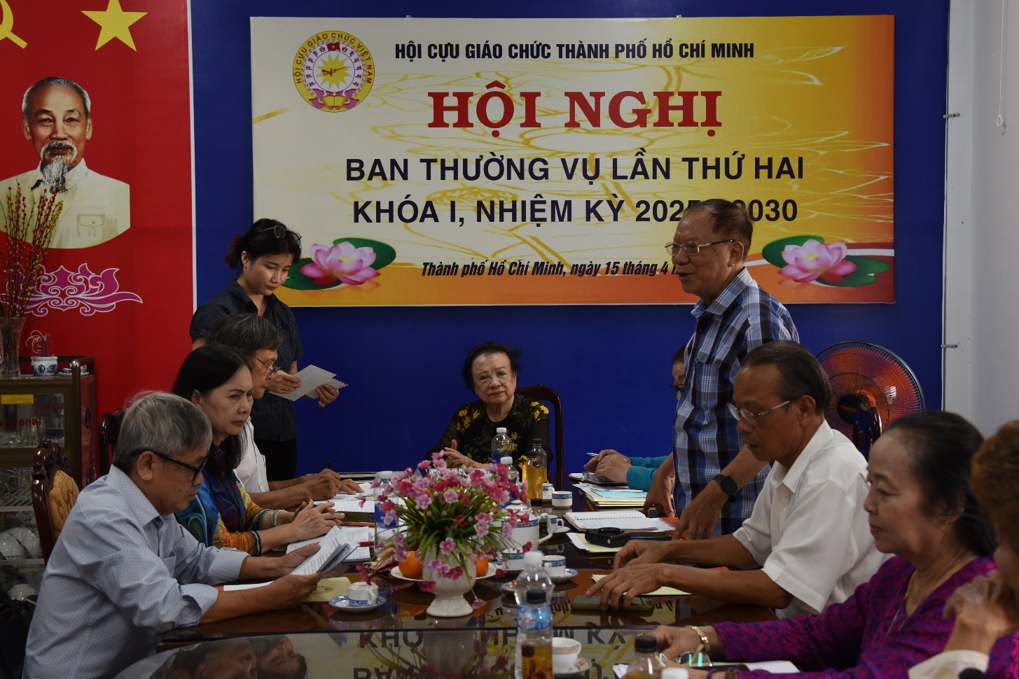 HỘI NGHỊ BAN THƯỜNG VỤ LẦN II