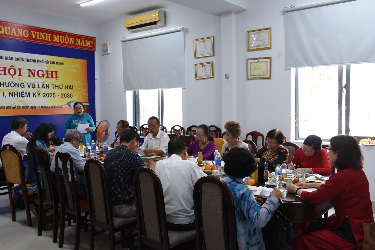HỘI NGHỊ BAN THƯỜNG VỤ LẦN II