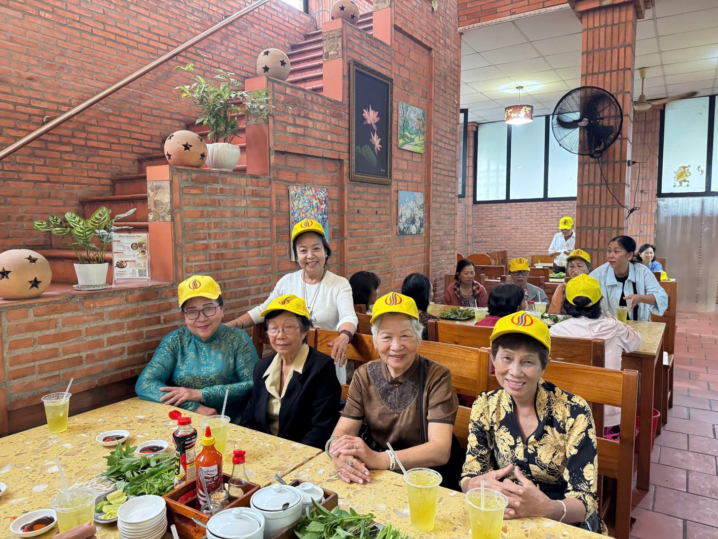 Ngày 28