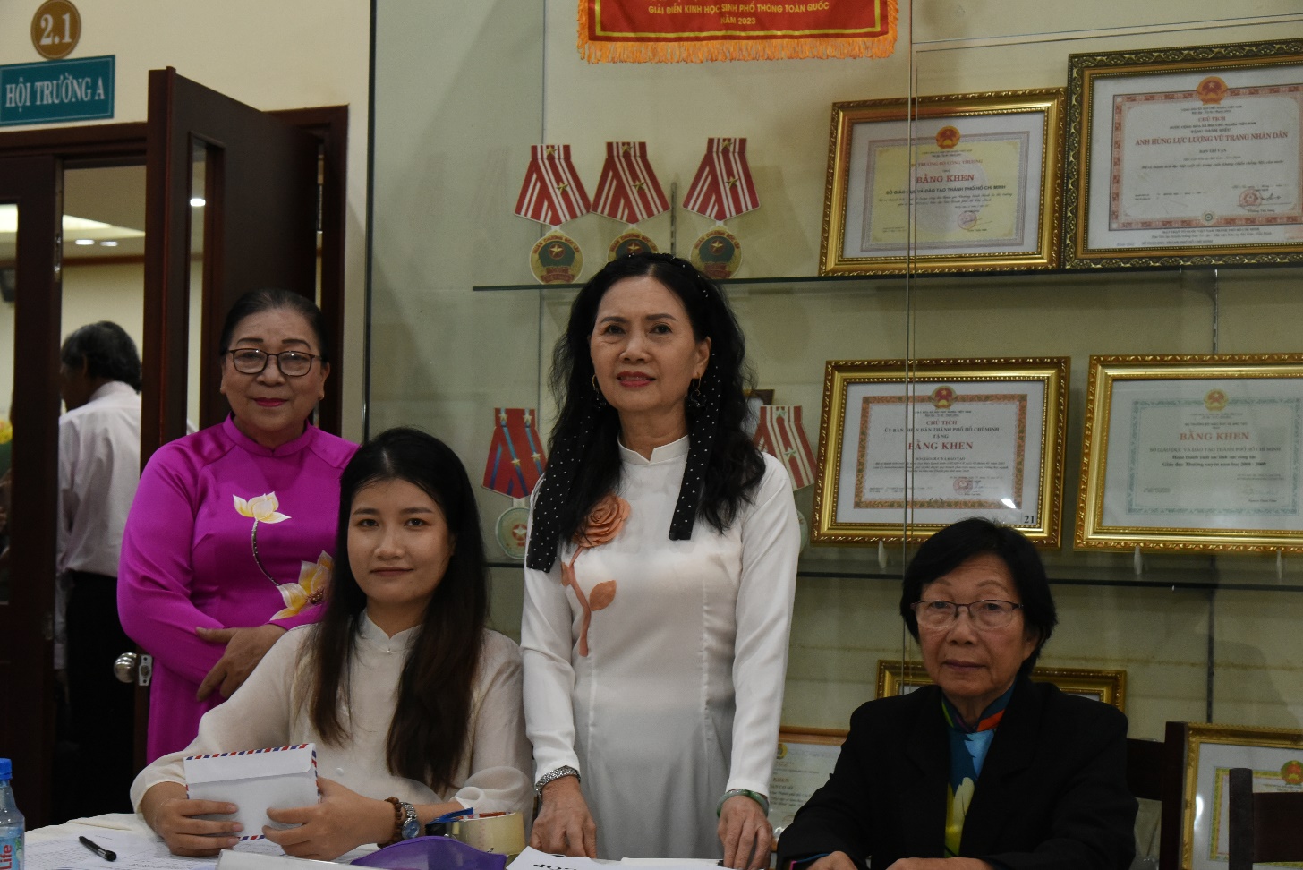 HỌP MẶT NHÀ GIÁO 20