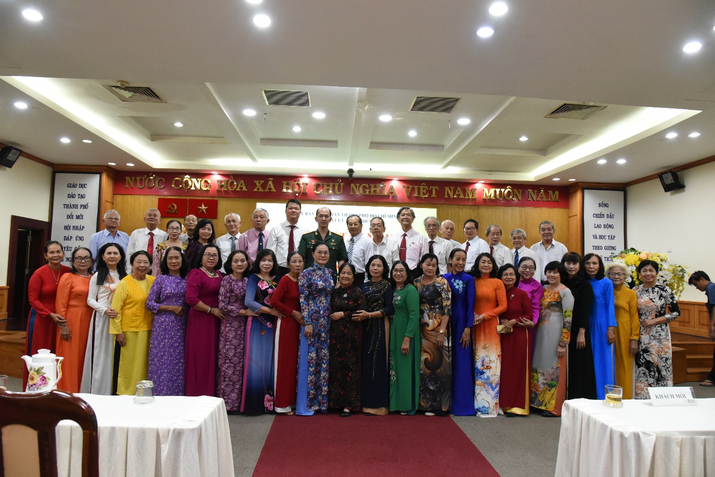 HỌP MẶT NHÀ GIÁO 20