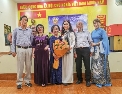"Mùa thu Tổ quốc tôi" Xin một lời tri ân - Nguyễn Thành