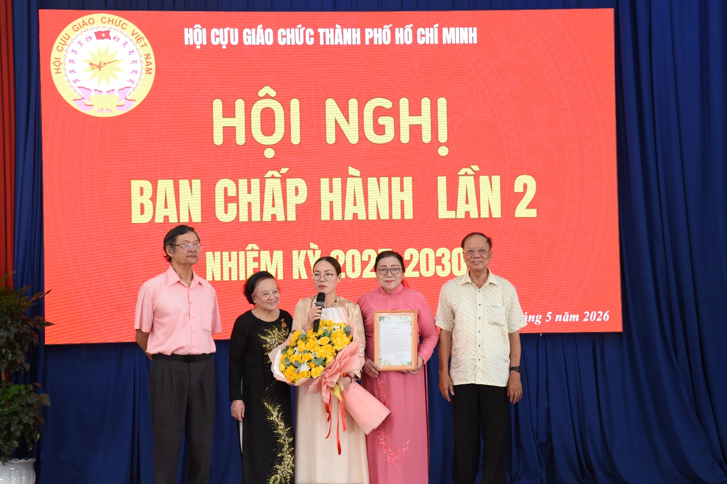 HỘI NGHỊ BAN CHẤP HÀNH HỘI CỰU GIÁO CHỨC THÀNH PHỐ HỒ CHÍ MINH LẦN 2