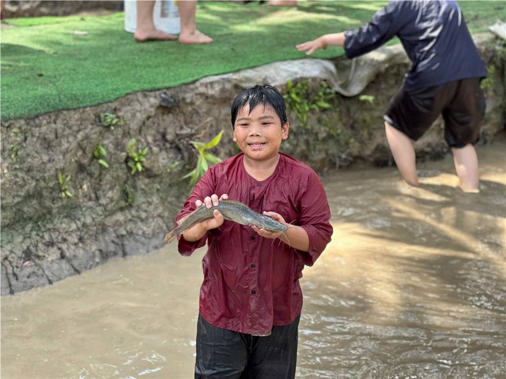 Hoạt Động Trải Nghiệm Ngoại Khóa - Hành Trình Về Nguồn 2025