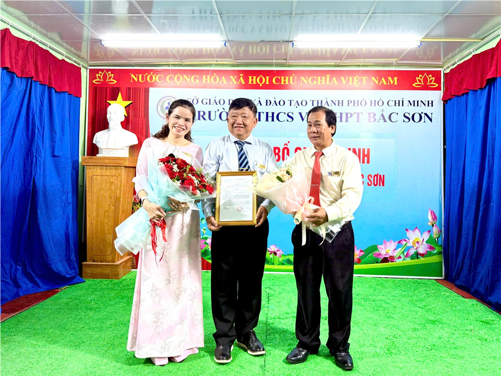 Trường Bắc Sơn Công Bố Quyết Định Công Nhận Hiệu Trưởng Mới