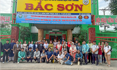 Trường THCS-THPT Bắc Sơn đón đoàn sinh viên Universiti Teknologi Malaysia (UTM) giao lưu học thuật - văn hoá trong chương trình REACH - Vietnam 2025